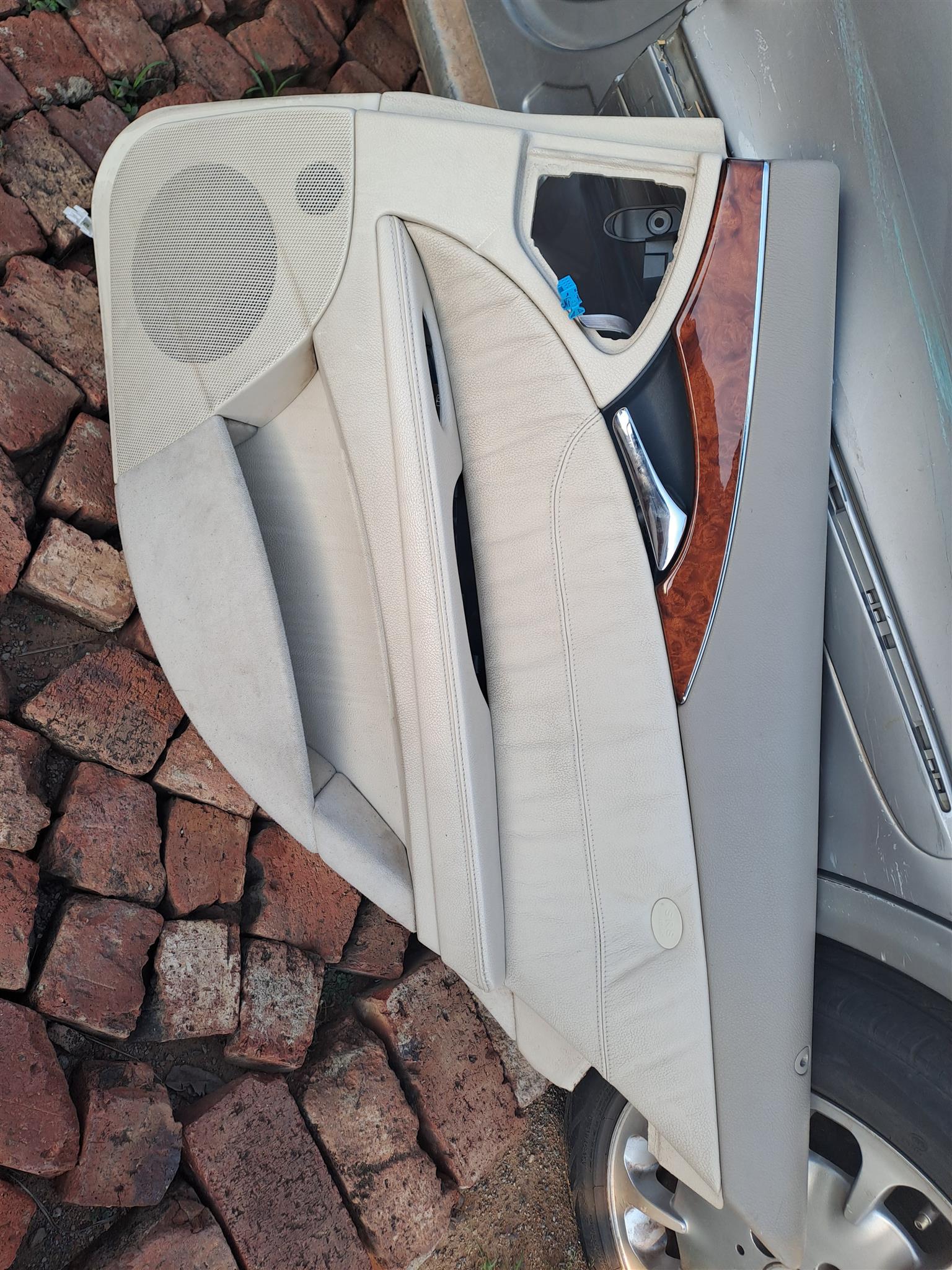 Merc E-Class W211 door panels for prefaced - Private Seller