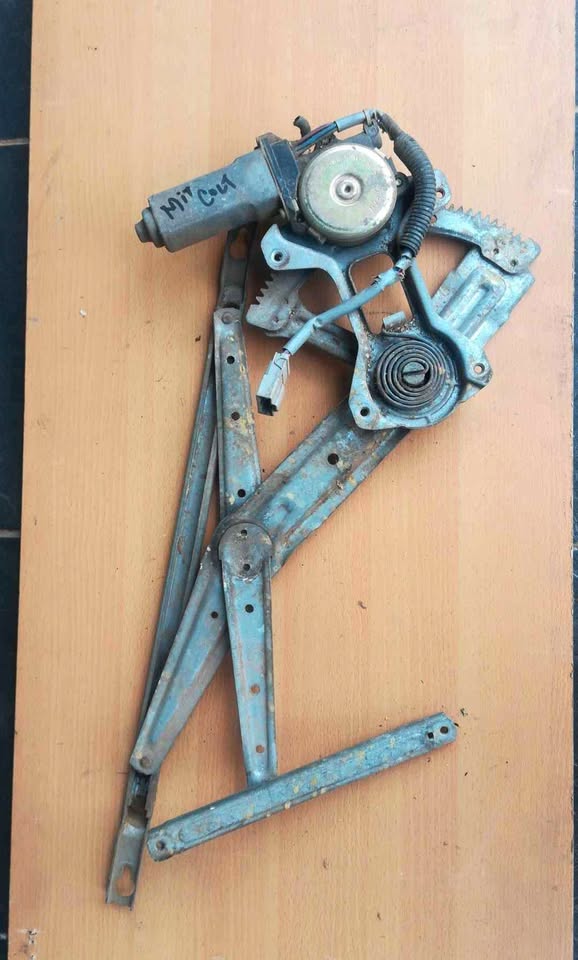 Mitsubishi colt or pajero 2window mech front electric - Private Seller Mitsubishi colt or pajero 2window mech front electric - Private Seller