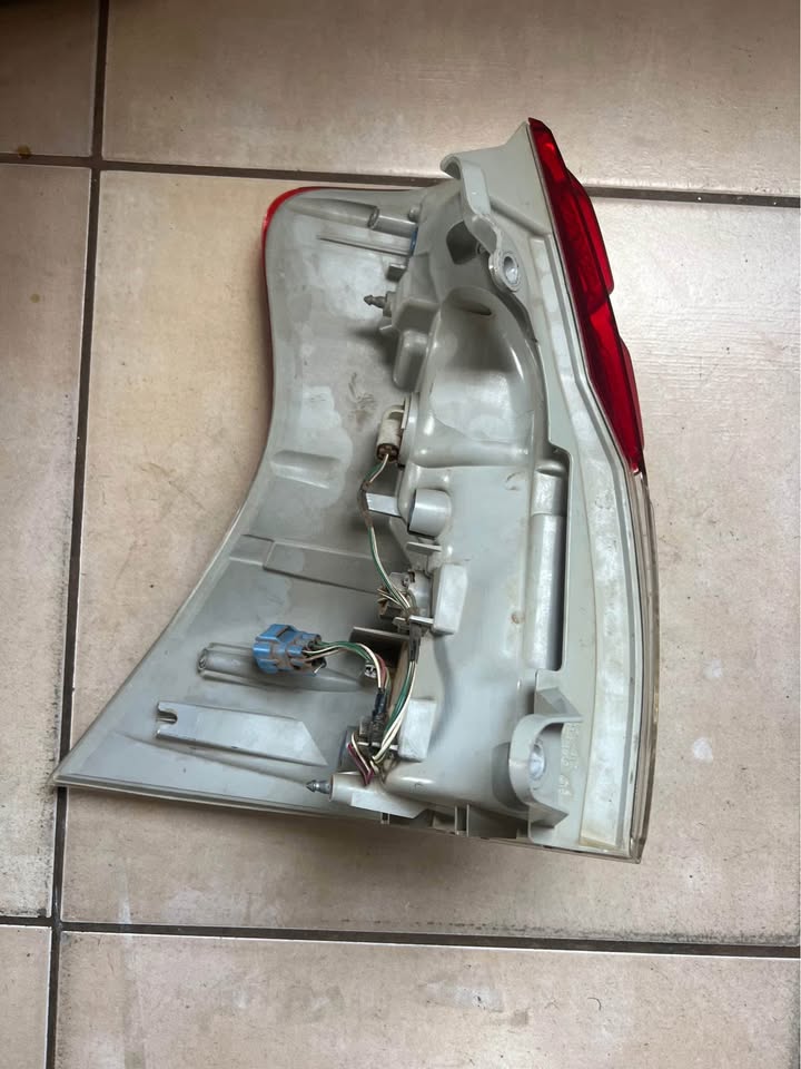 Toyota Prado 150 Series Right Side Headlamp For Sale Call or whatsapp - Private Seller