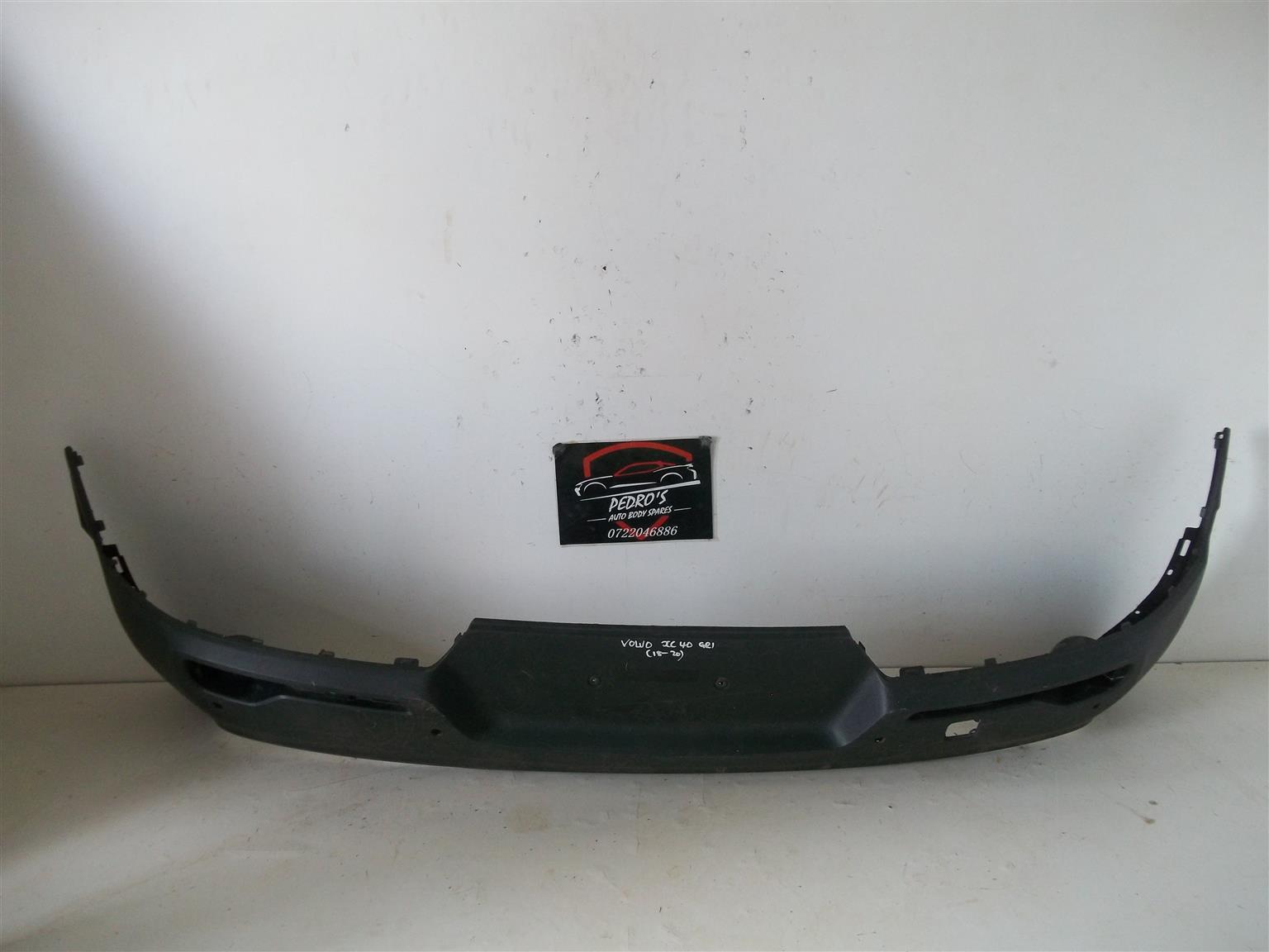 Volvo XC40 '18-'22 rear bumper cover - Private Seller Volvo XC40 '18-'22 rear bumper cover - Private Seller