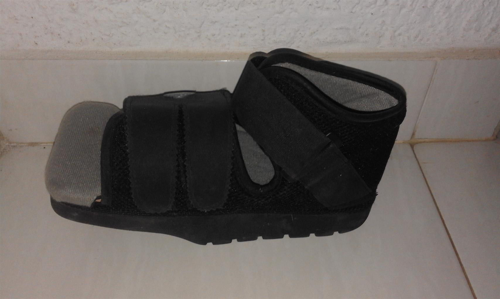 Darco Orthopaedic Shoes for immobilizing the foot after Trauma or Operation . R500.  Darco Orthopaedic Shoes for immobilizing the foot after Trauma or Operation . R500.