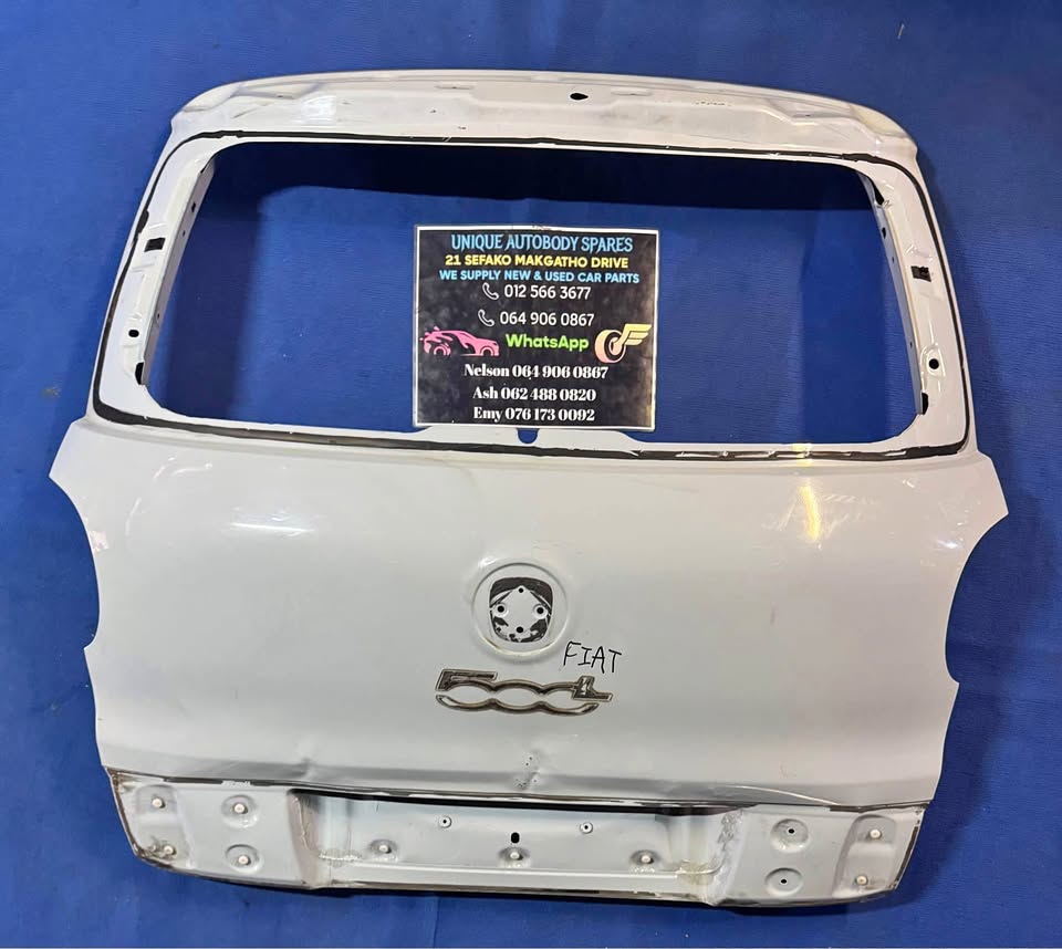 Fiat 500 L Tailgate Boot Lid - Private Seller Fiat 500 L Tailgate Boot Lid - Private Seller
