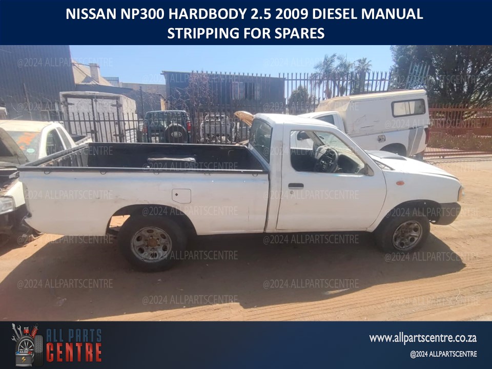 2009 Nissan Np300 Hardbody 2.5 LWB diesel manual spares