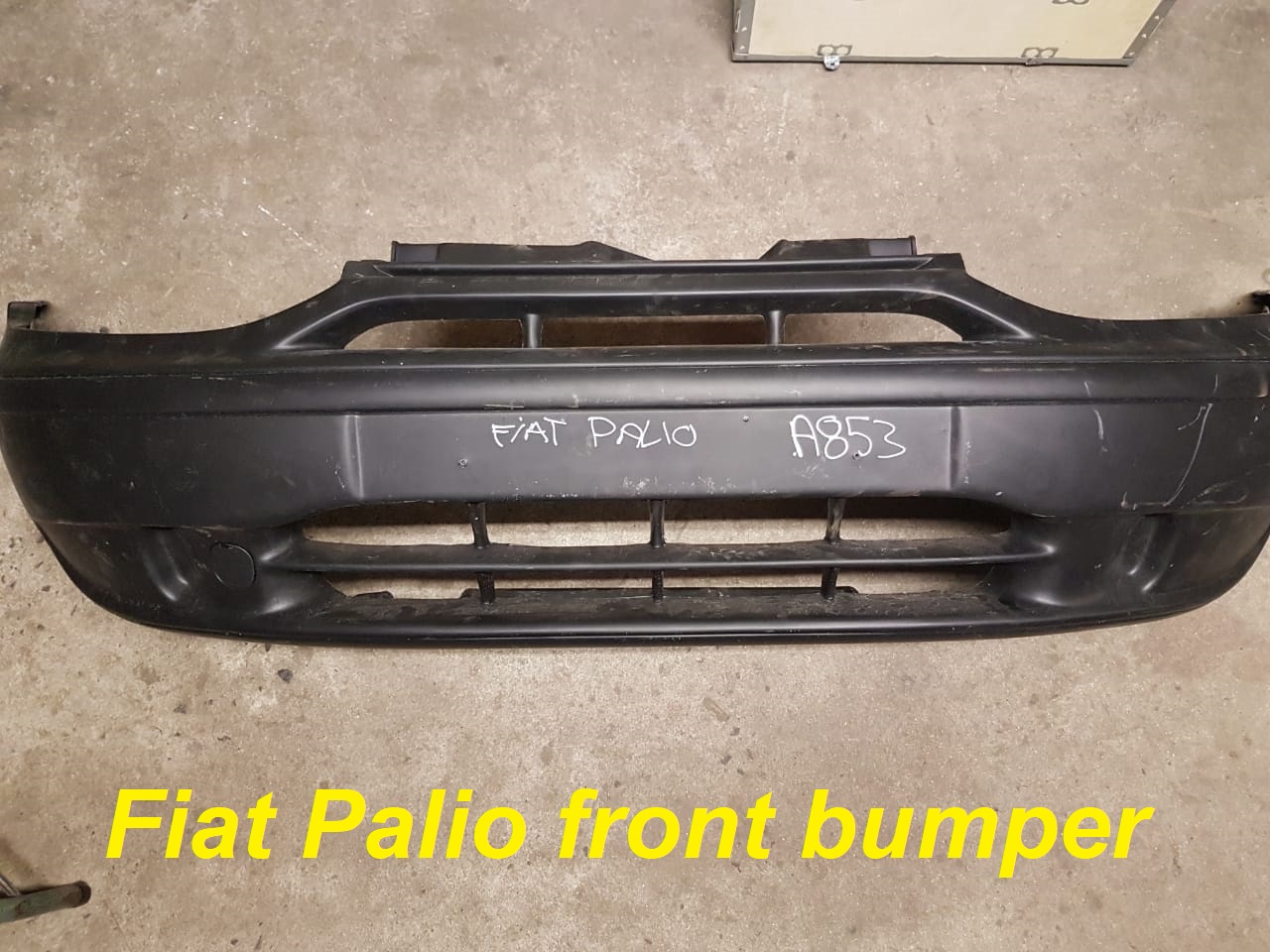 Fiat strada front bumper for outlet sale