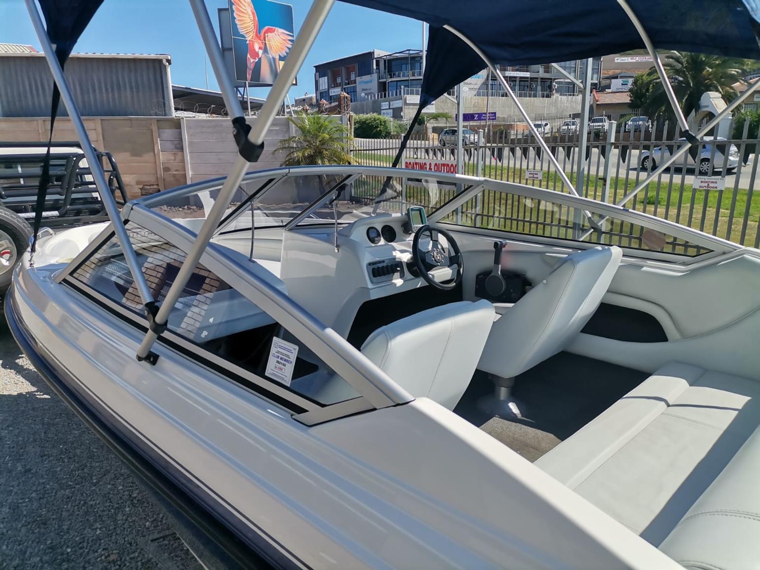 '09 Panache 1750lx with 4-Stroke 115hp Yamaha
