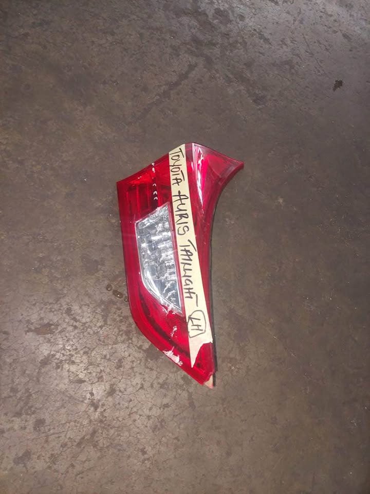 Toyota Auris taillight left side - Private Seller Toyota Auris taillight left side - Private Seller