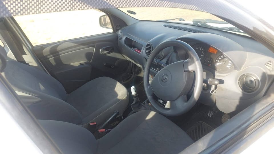 2012 Nissan NP200