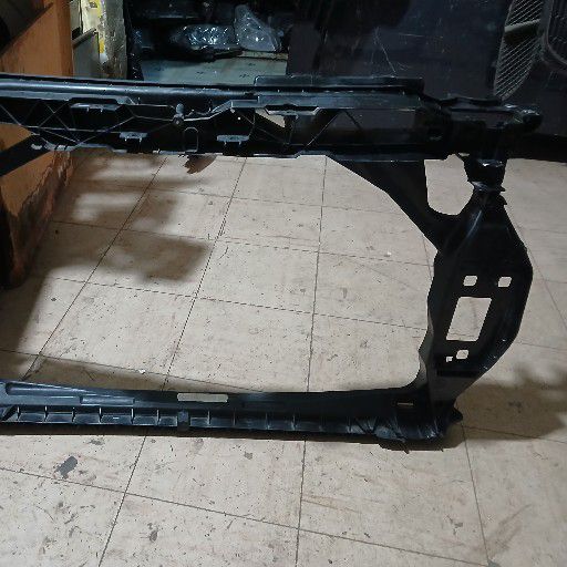 Audi Q3 cradle - Private Seller Audi Q3 cradle - Private Seller