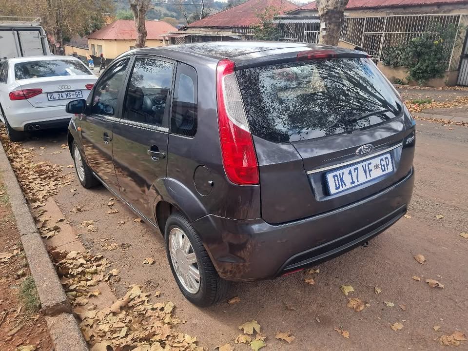 Ford Figo 1.4 hatchback 2012 for sale