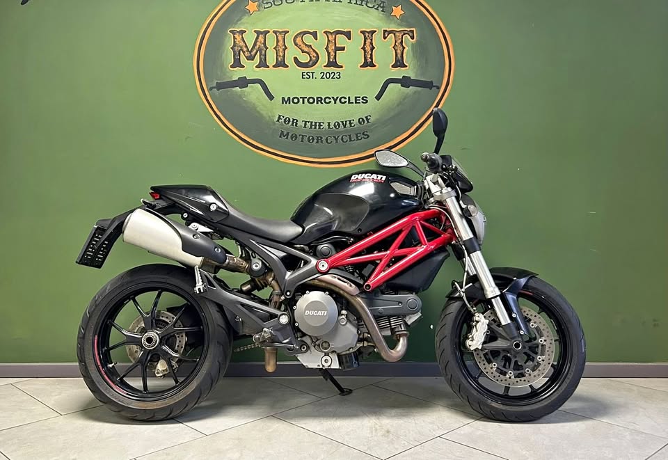 2014 Ducati Monster 796 - Private Seller 2014 Ducati Monster 796 - Private Seller