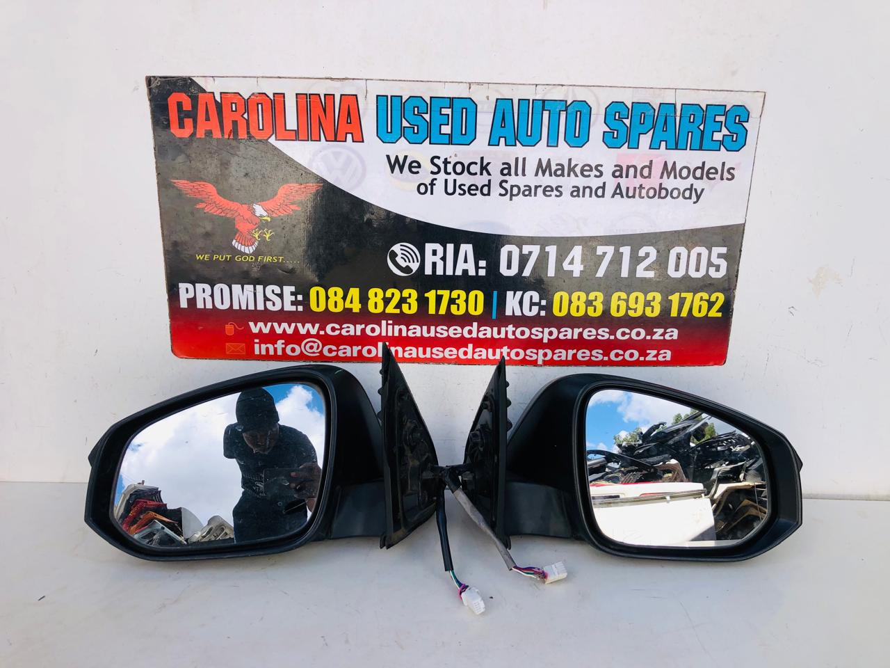 Toyota Hilux Gd6 and Fortuner left and right side electronic mirror (9 wire) - Private Seller Toyota Hilux Gd6 and Fortuner left and right side electronic mirror (9 wire) - Private Seller