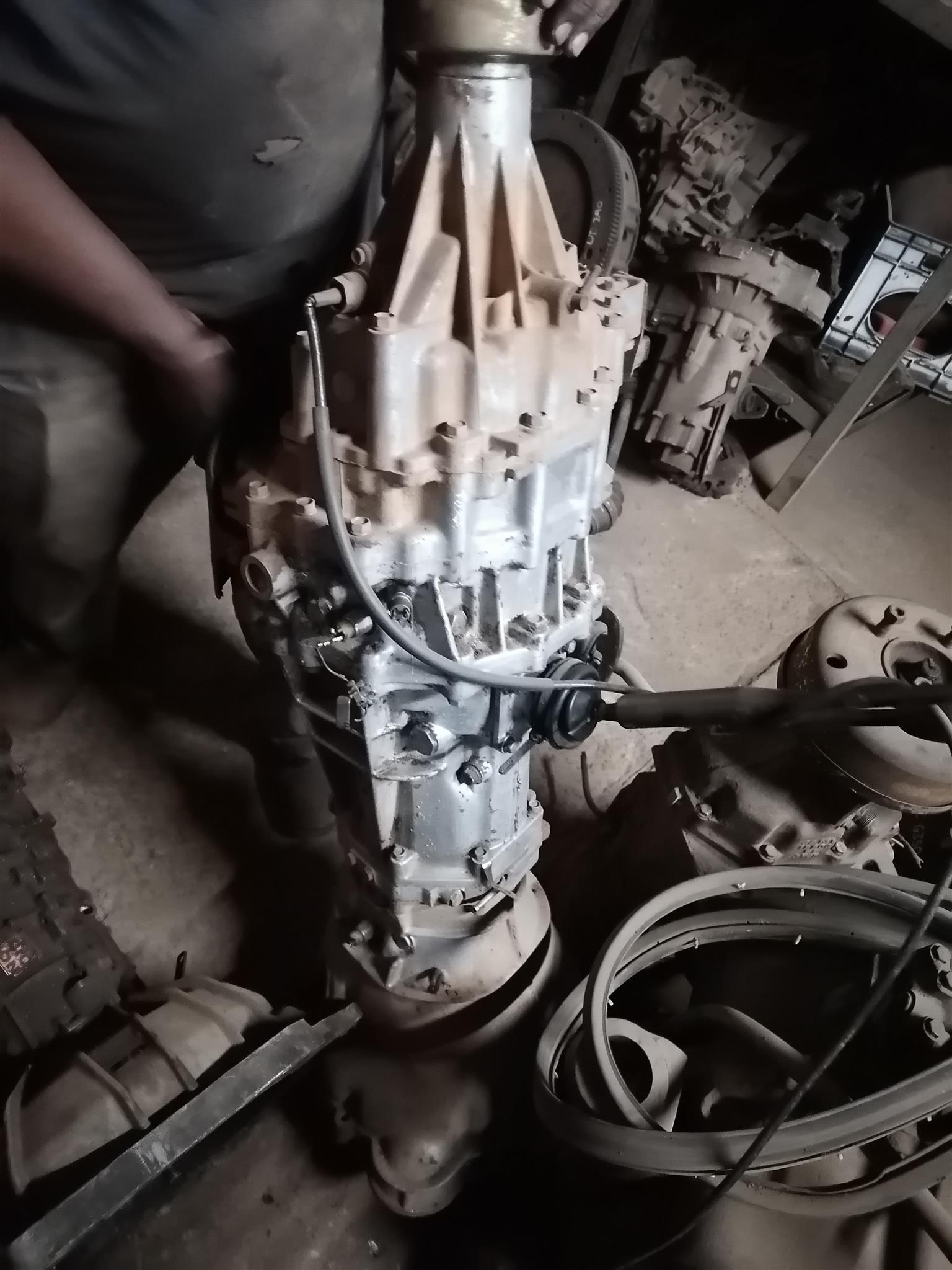Nissan np 300 4x4 gearbox for sale - Private Seller Nissan np 300 4x4 gearbox for sale - Private Seller