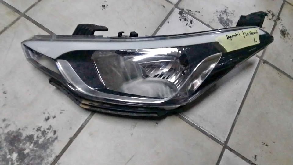 Hyundai i2o grand headlight - Private Seller Hyundai i2o grand headlight - Private Seller