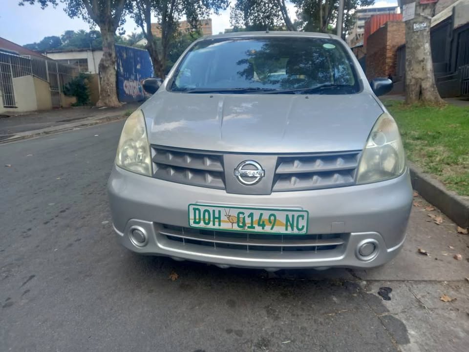 2012 Nissan Livina 1.6 T Petrol, Manual, Silver, 152000kms,