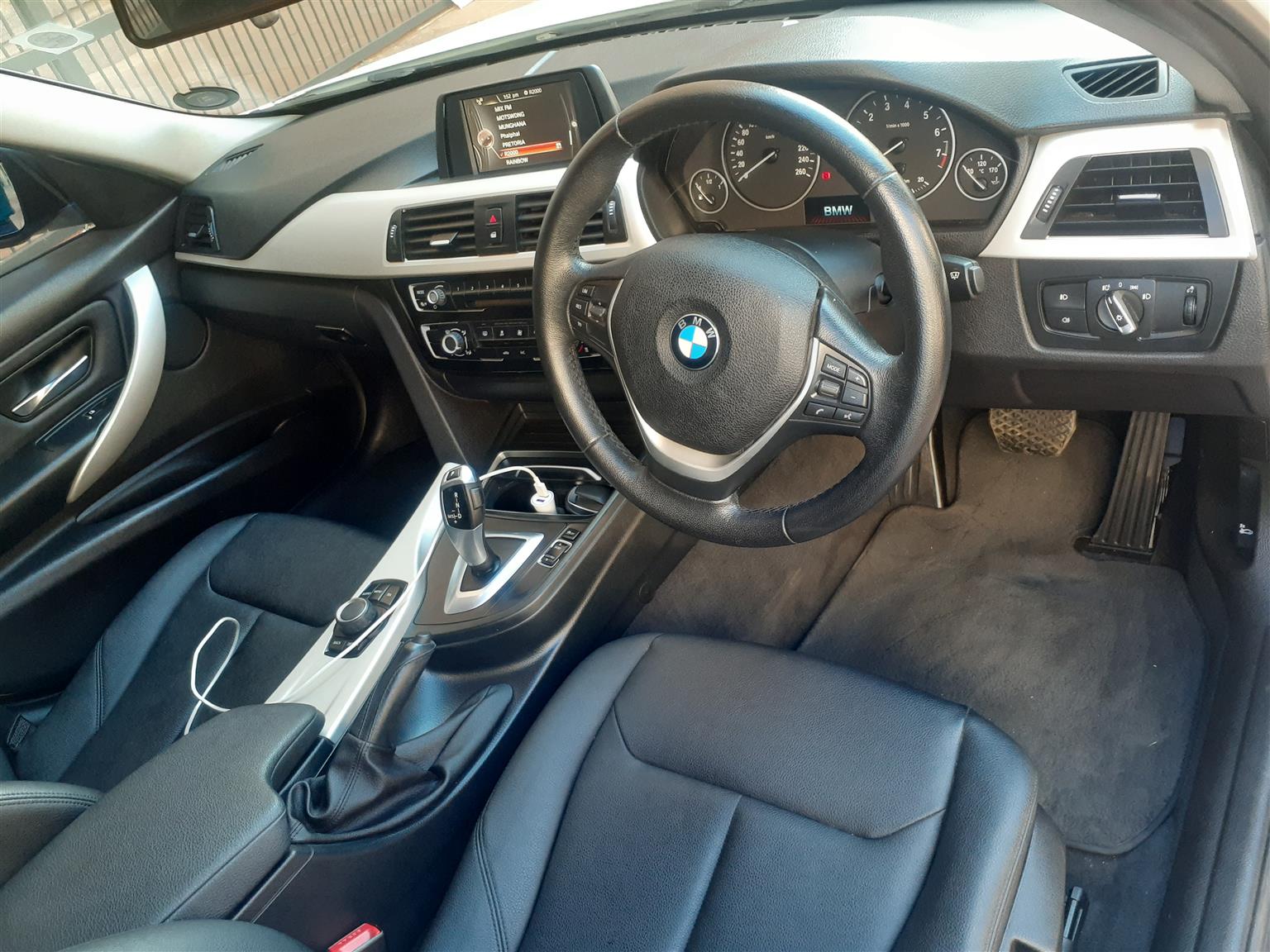 BMW  318i M performance 2016 Automatic