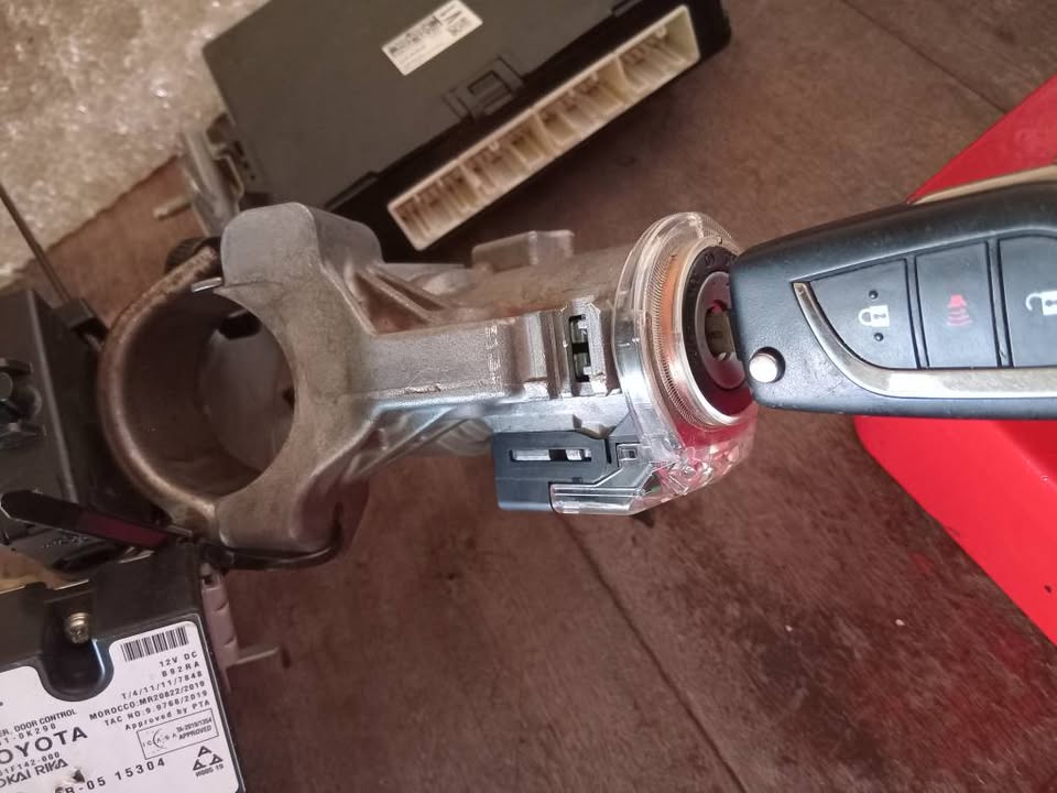 Toyota Hilux GD6 2.7Vvti Lockset For Sale - Private Seller Toyota Hilux GD6 2.7Vvti Lockset For Sale - Private Seller