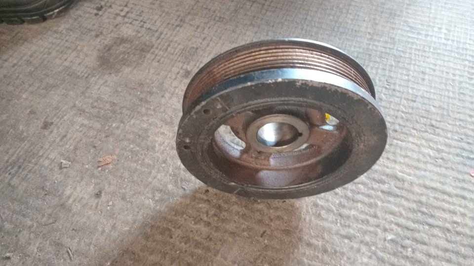 2003 to 2005 Toyota Prado 120 series V6 petrol crank pulley for sale - Private Seller 2003 to 2005 Toyota Prado 120 series V6 petrol crank pulley for sale - Private Seller