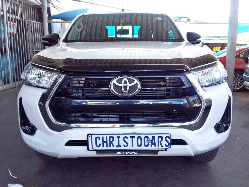 2017 Toyota Hilux GD6 double cab manual 2017