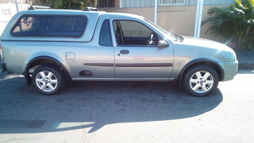 2011 FORD BANTAM 1.6i XLT
