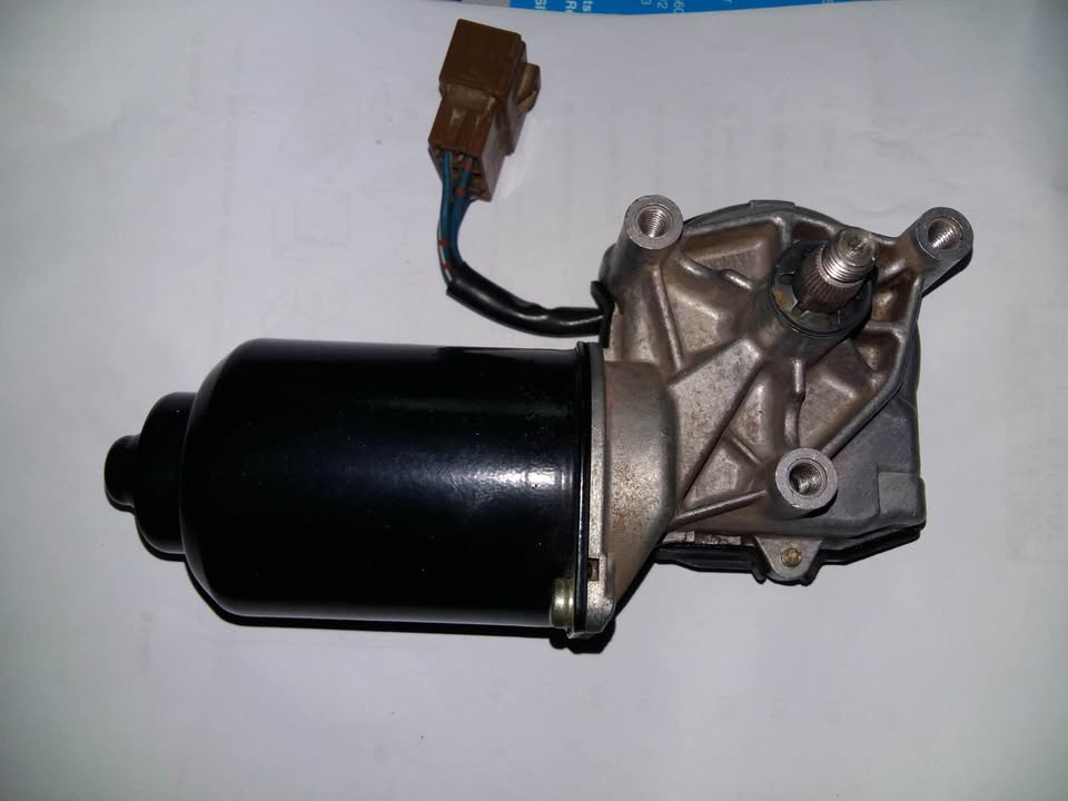 Wiper Motor - Mitsubishi Canter ) - Private Seller Wiper Motor - Mitsubishi Canter ) - Private Seller