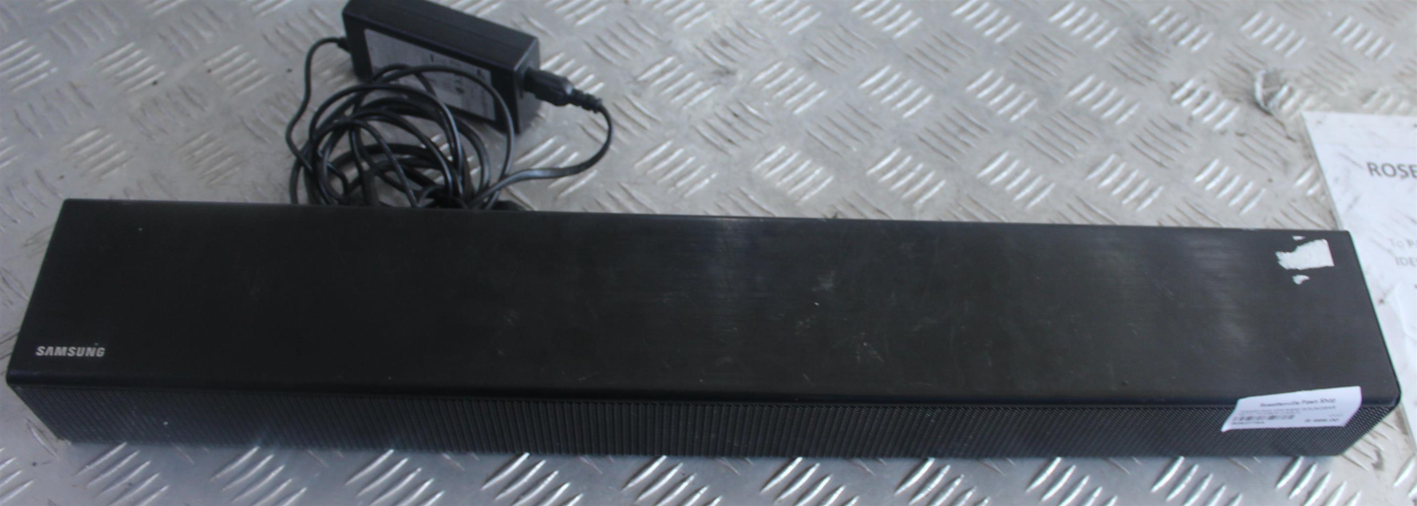 SAMSUNG HW-N400 SOUND BAR WITH POWER CABLE S062775A SAMSUNG HW-N400 SOUND BAR WITH POWER CABLE S062775A