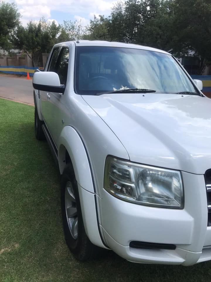 BARGAIN FORD RANGER 2.5 4×4