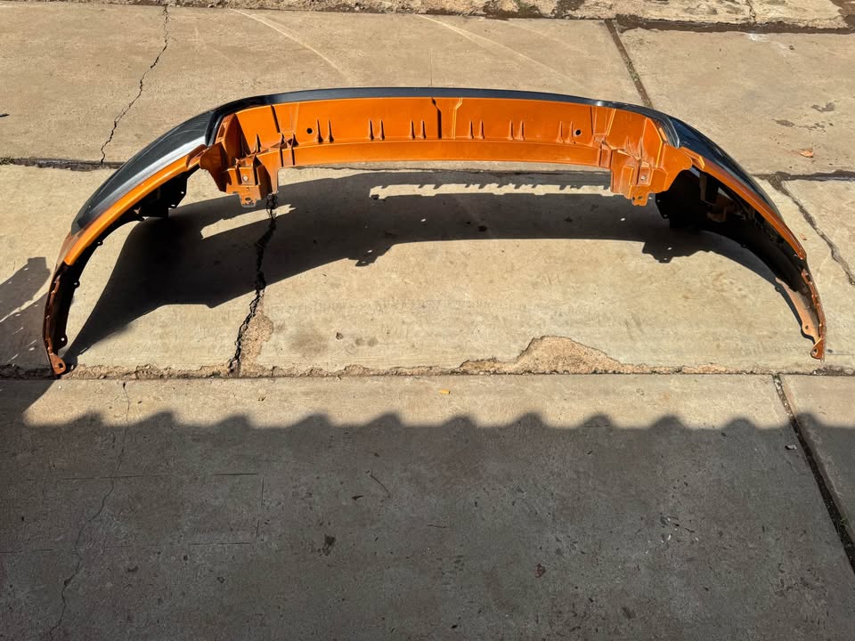 Ford Ranger T7 Wildtrak Front Bumper - Private Seller Ford Ranger T7 Wildtrak Front Bumper - Private Seller