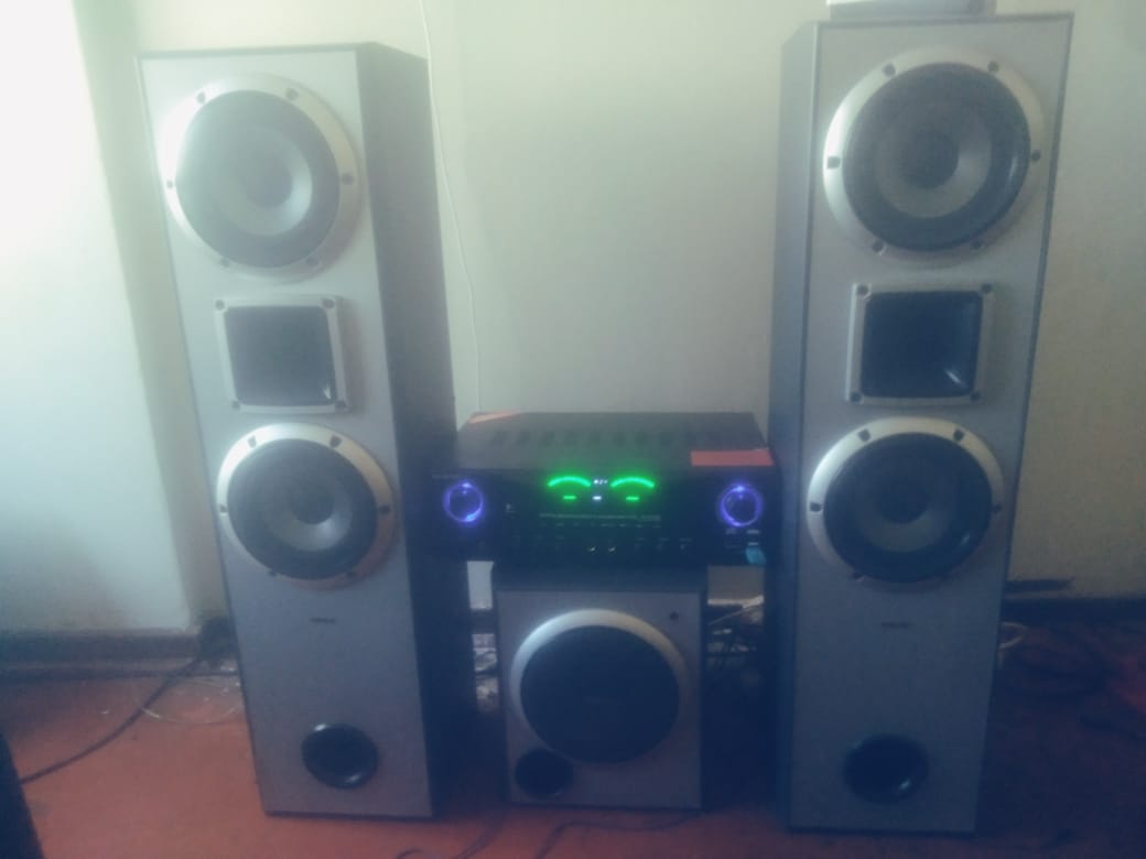 Surround sound system