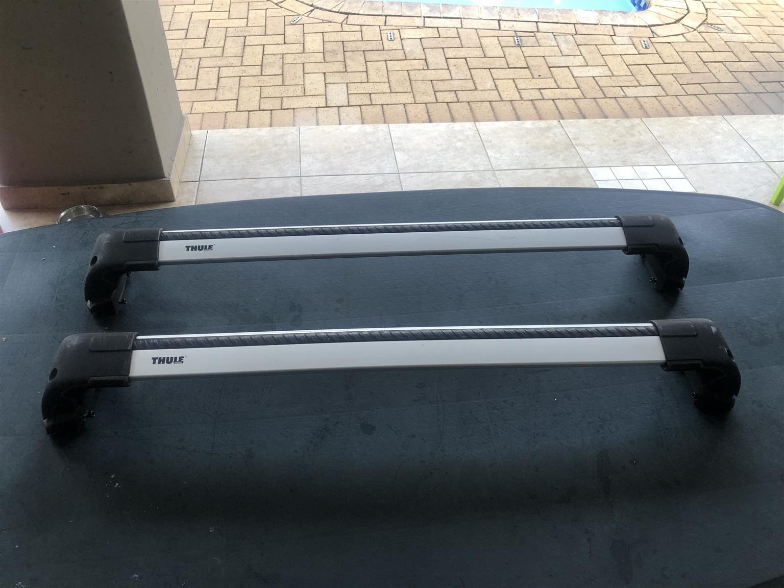 Thule Roof Rack & Mounting Kit for Jeep Compass. - Private Seller