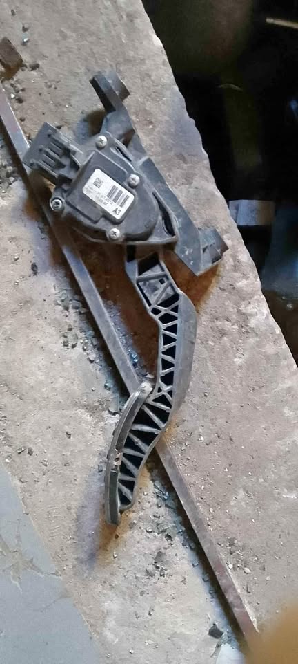Hyundai i20 Grand Acceleration Pedal - Private Seller Hyundai i20 Grand Acceleration Pedal - Private Seller