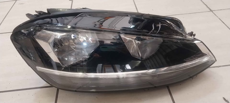 VW GOLF 7 TSI NORMAL HEADLIGHT RHS AVAILABLE