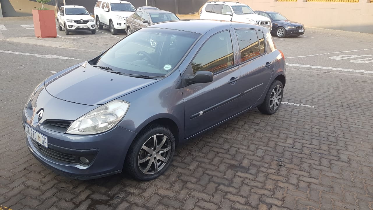 08 Renault Clio 3 Junk Mail