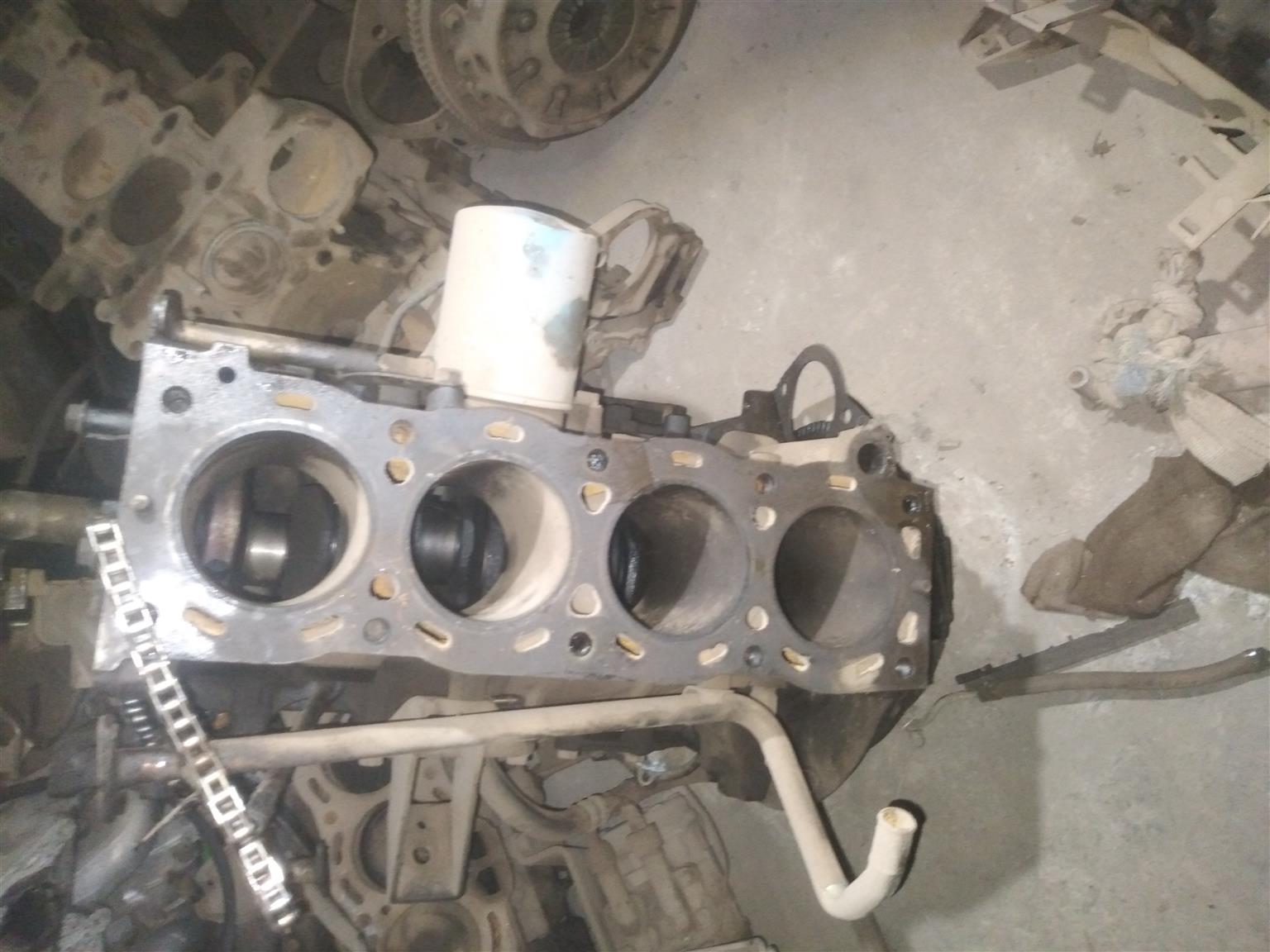 21 r  half engine stripping for spares - Private Seller