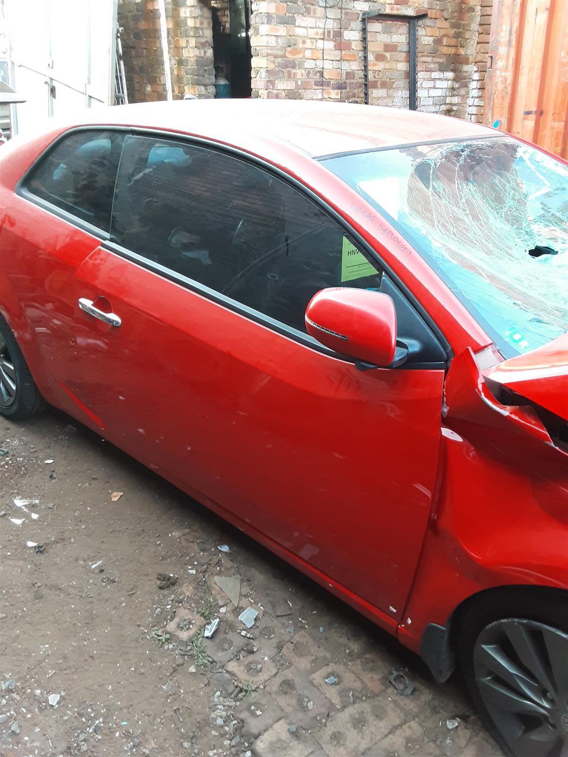 Stripping Kia Cerato Koup 2.0 for Spares - Private Seller Stripping Kia Cerato Koup 2.0 for Spares - Private Seller