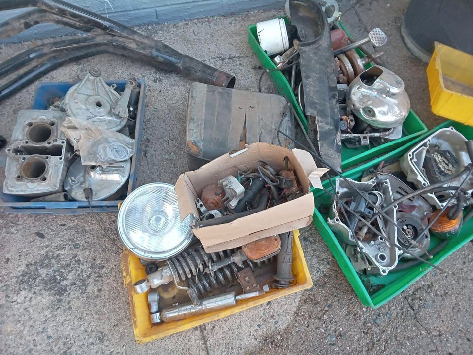 Bike Honda CD parts - Private Seller Bike Honda CD parts - Private Seller