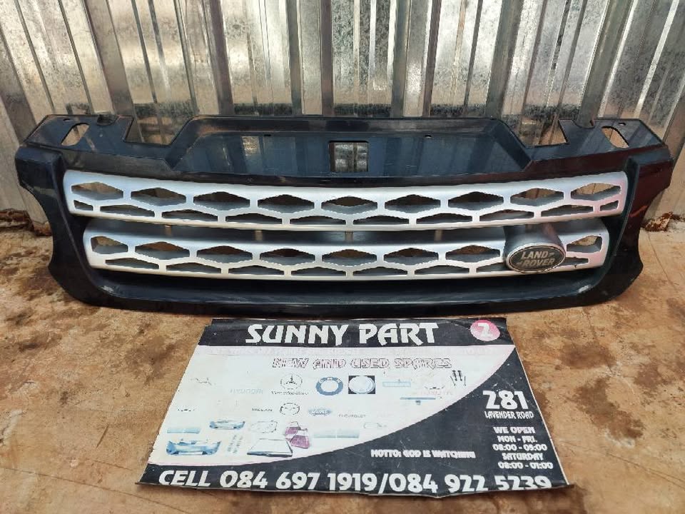 Land Rover Discovery 4 Grille - Private Seller