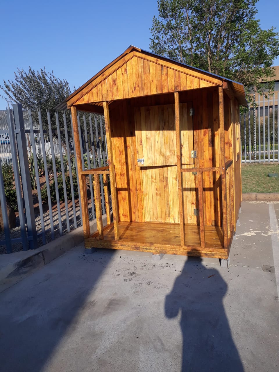 Wendy houses, log cabin and knotty pine, tool sheds, guard huts and ...