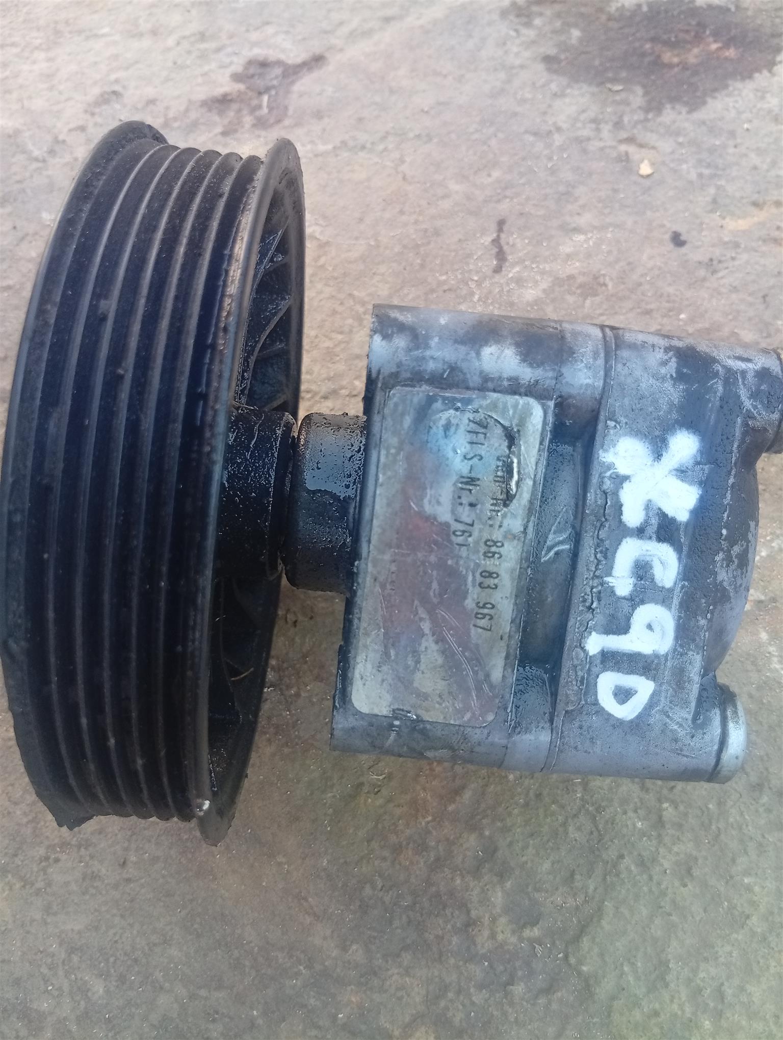 2001-2004 Volvo OEM POWER STEERING PUMP 5 3/16 PULLEY V70 S80 S60 XC70 XC90  868 - Private Seller