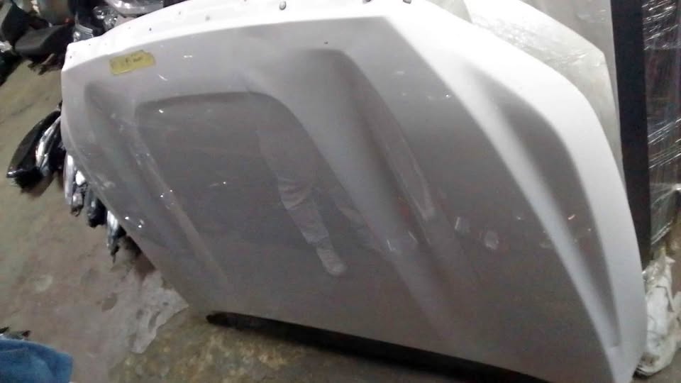 Nissan Navara Bonnet - Private Seller Nissan Navara Bonnet - Private Seller