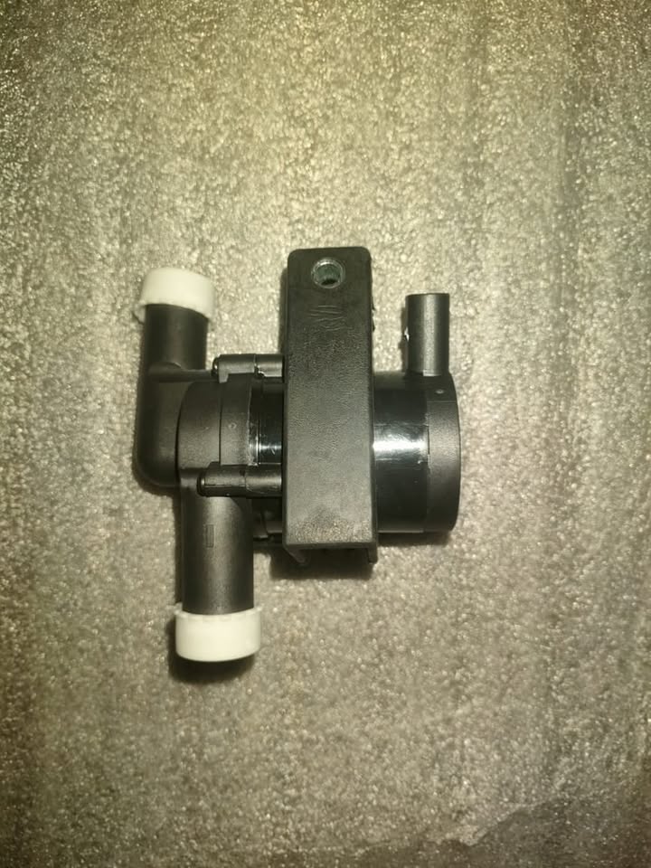 Audi A4 B5 / A6 NEW coolant pump for sale - Private Seller Audi A4 B5 / A6 NEW coolant pump for sale - Private Seller