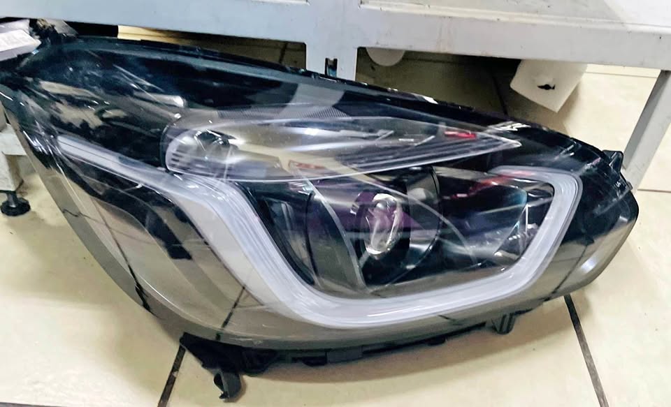 HONDA JAZZ HYBRID LED HEADLIGHT 2022 - Private Seller HONDA JAZZ HYBRID LED HEADLIGHT 2022 - Private Seller