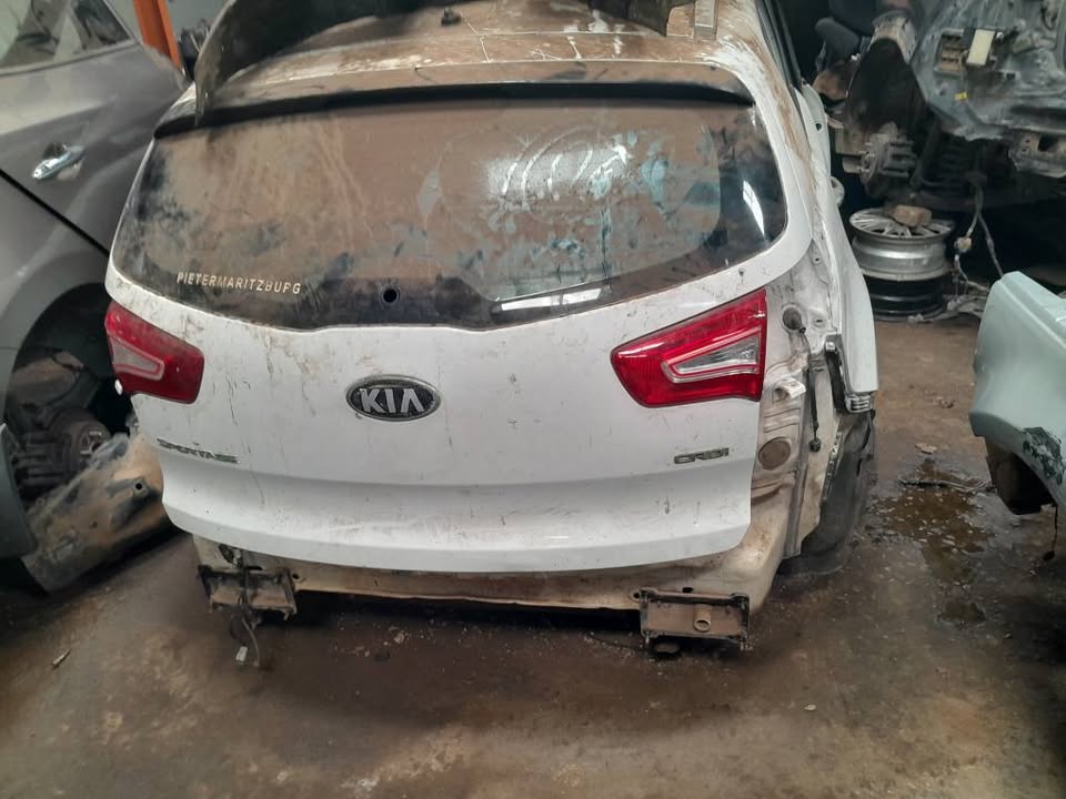 Kia spottage stripping for spares - Private Seller Kia spottage stripping for spares - Private Seller