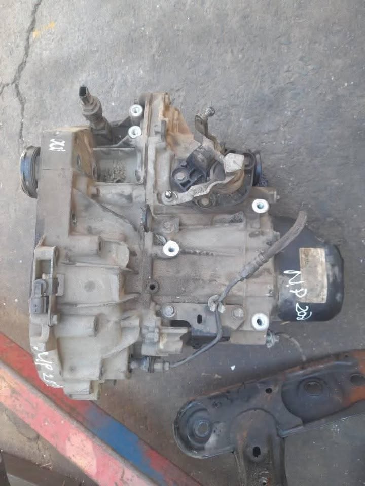 Nissan NP200 GEARBOX - Private Seller Nissan NP200 GEARBOX - Private Seller