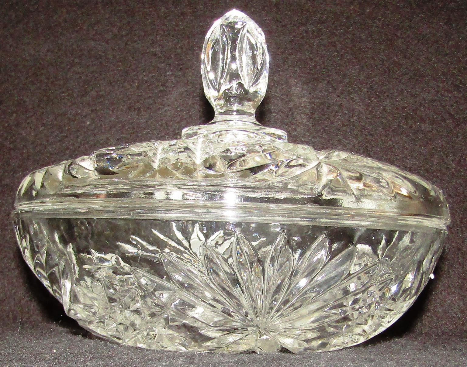 Crystal Glass Candy Bowl and Lid - d=18cm