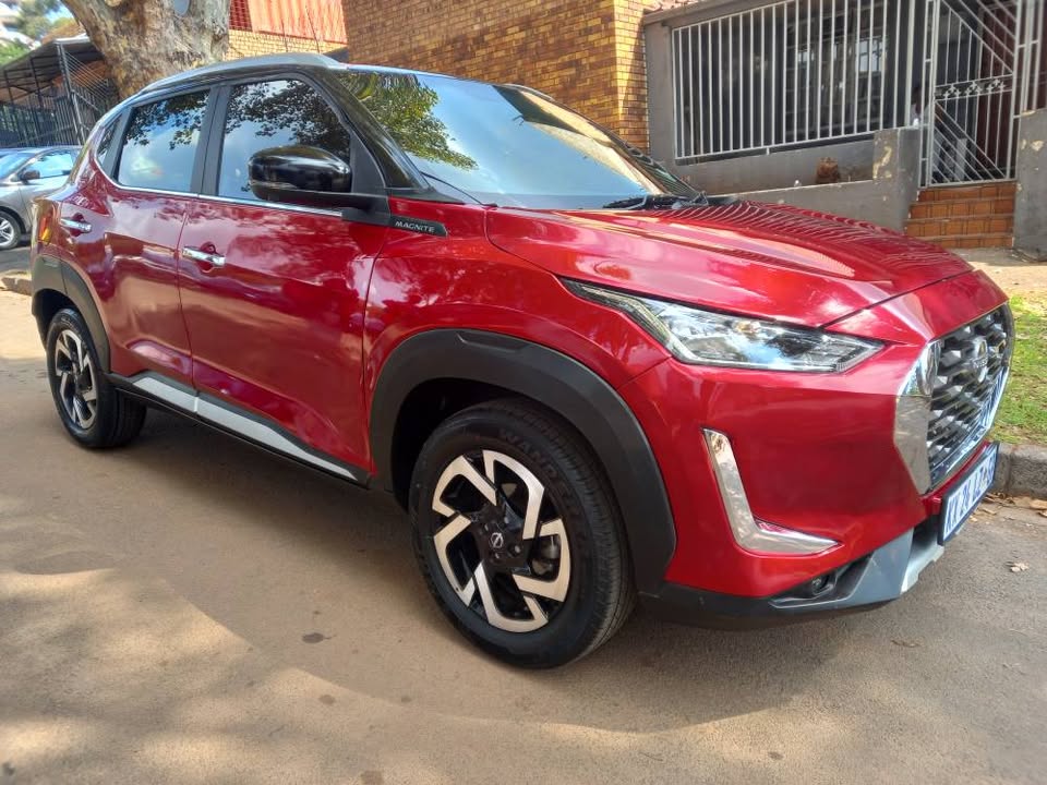 2022 Nissan Magnite 1.0 Petrol, Automatic, Maroon, 19000kms