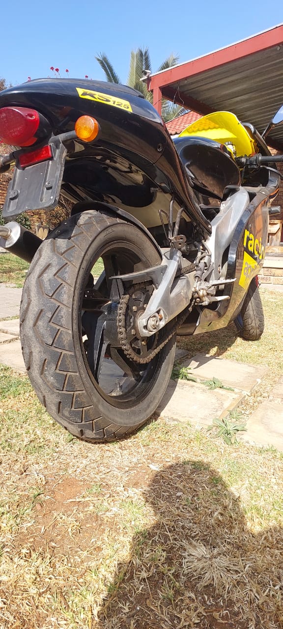 Aprillia RS125 - 2 Stroke Motorcycle - Private Seller