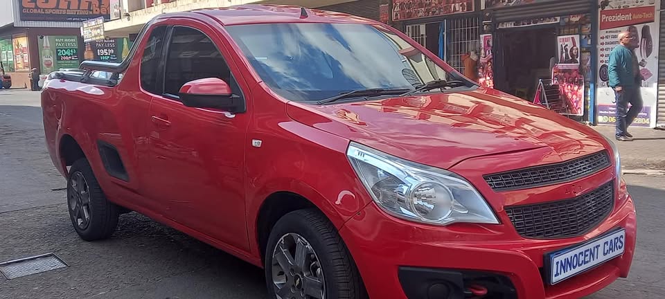 2016 CHEVROLET UTILITY BAKKIE 1.4 MANUAL, RED COLOUR, PETROL, MILEAGE 79000KM,