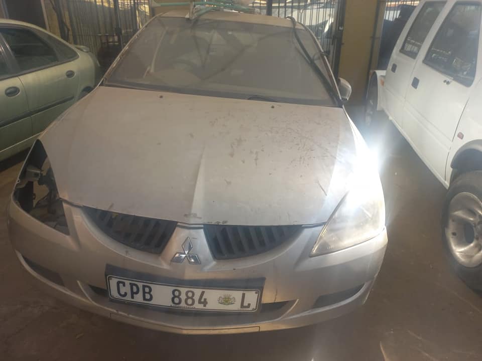 mitsubishi Lancer 2004 spares - Private Seller
