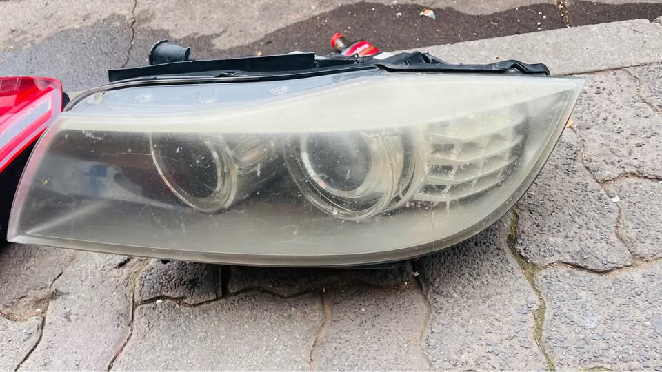 BMW E90 3 Series headlight - Private Seller