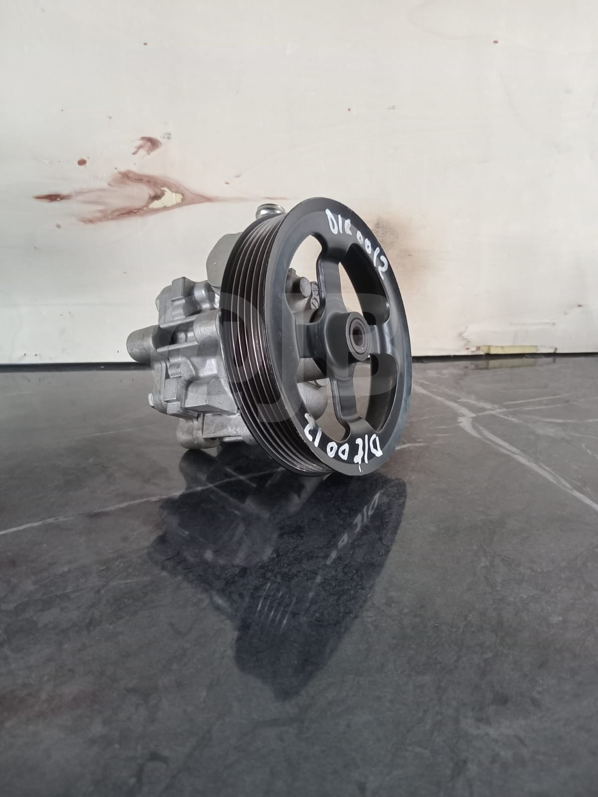 Preloved Parts - Dodge Caliber Power Steering Pump - Private Seller Preloved Parts - Dodge Caliber Power Steering Pump - Private Seller